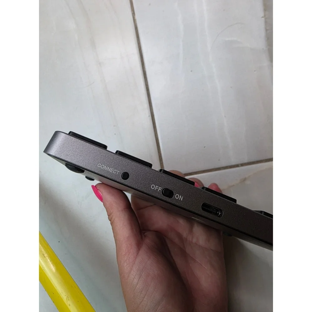 Wireless Bluetooth Numeric Keypad 34 Keys Slim External Numpad Space USB-C‎ A6